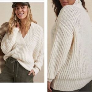 Pilcro Women's V-Neck Pullover Wool Blend Sweater Ivory Size S Relaxed Fit Boho